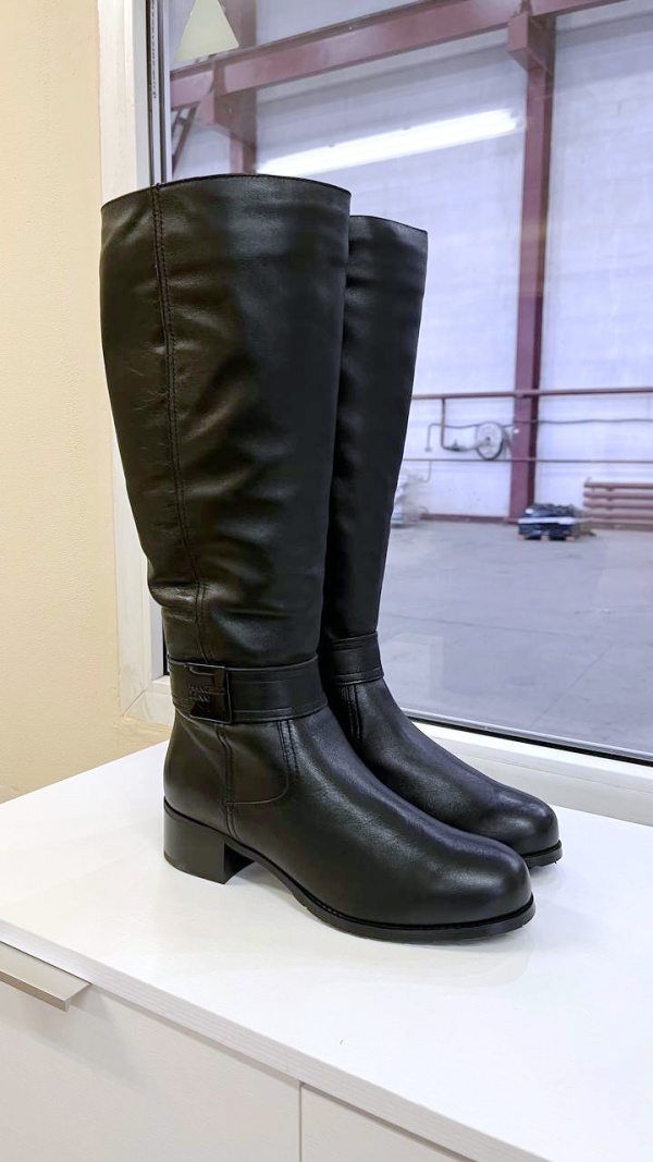 Основное фото F1F1 X1646-02B02 черный Francesco Сапоги Нат.кожа 